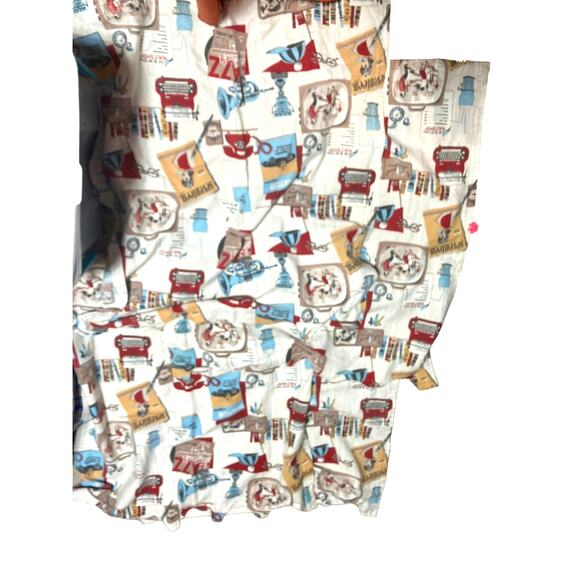 Curtains Vintage Print 1950's Nostalgia Wooden Rings & Fasteners (4)Panels - Picture 1 of 10